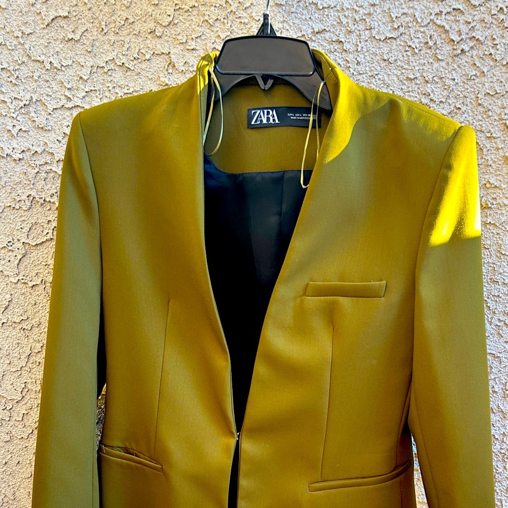 Zara blazer beautiful brand new